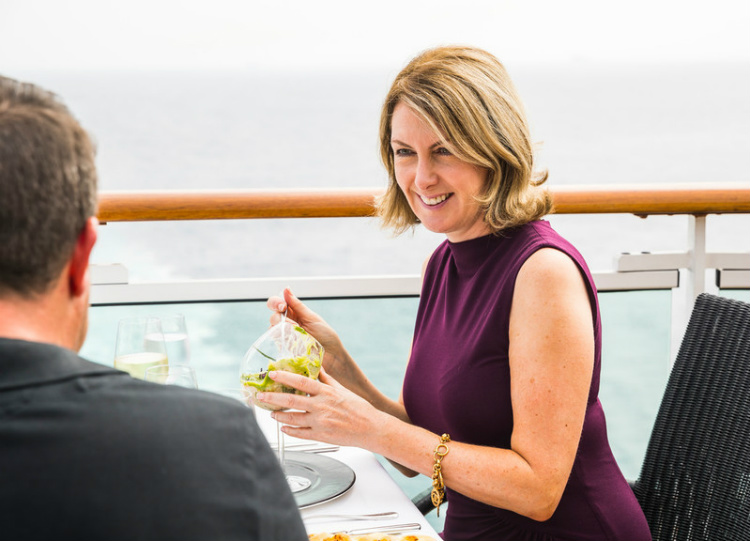 Guests dining in formal dress on a P&O cruise