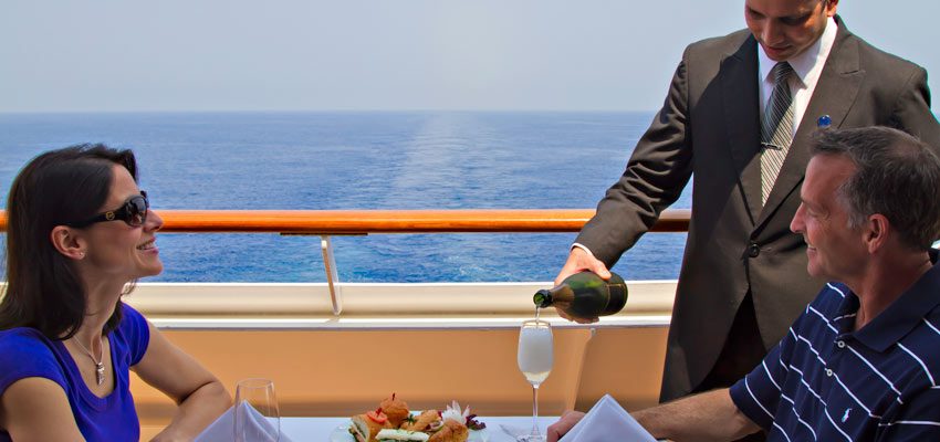 How to tip on a cruise