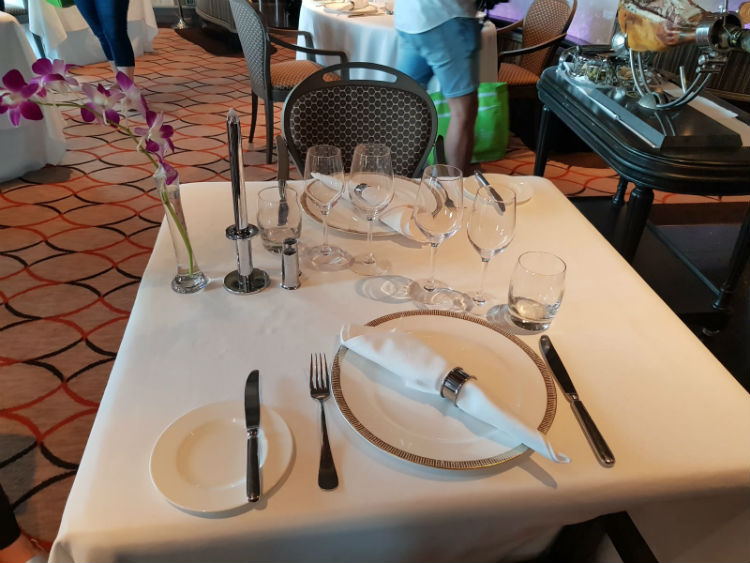 Dinner table setting - P&O Cruises
