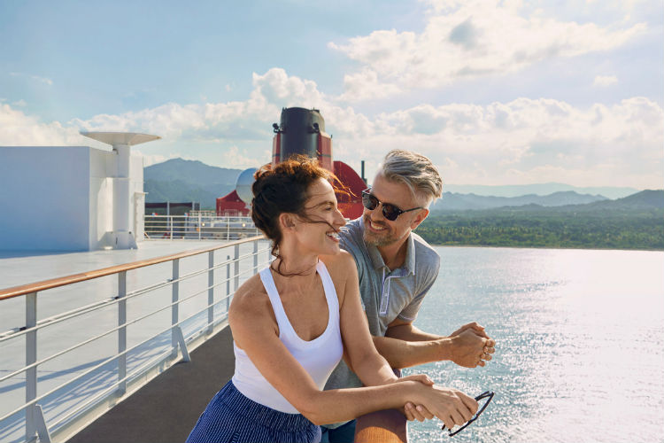Couple on the balcony - Cunard
