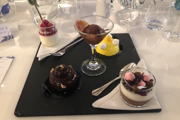 Dessert on-board Prima