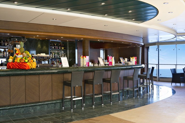 MSC Divina Bar