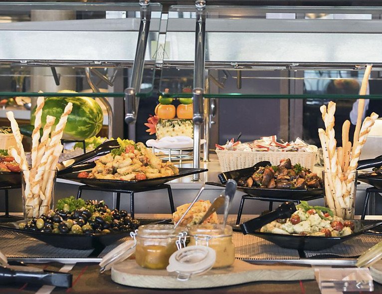 Izumi Teppanyaki℠