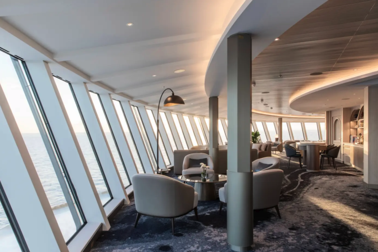 The Venetian Lounge