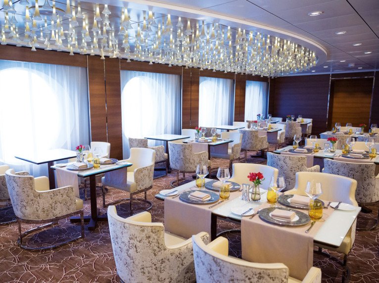 The Lawn Club Grill