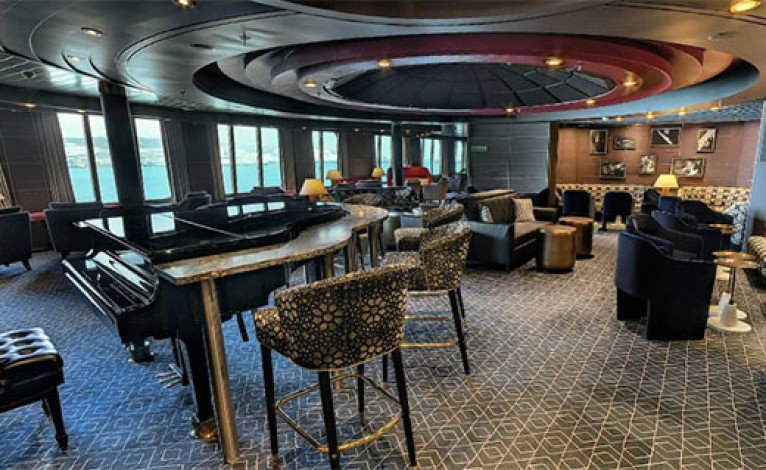 Piano Bar