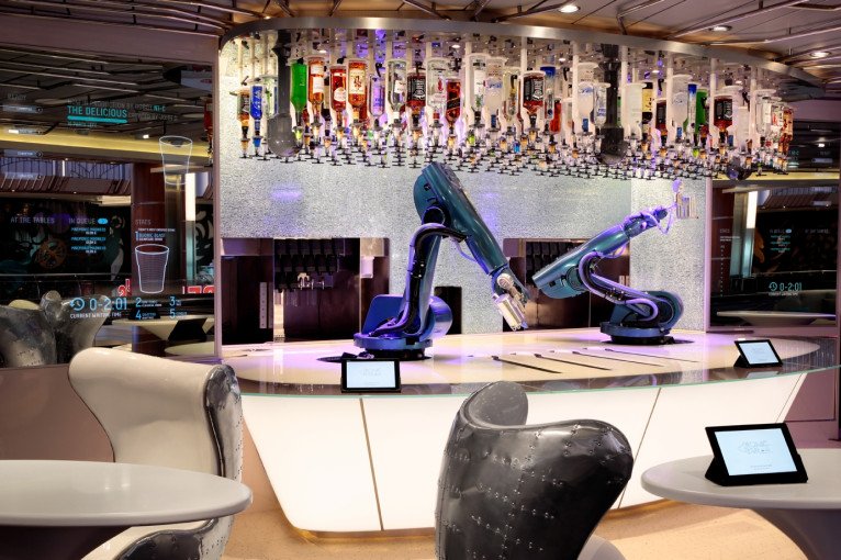 Playmakers℠ Sports Bar & Arcade