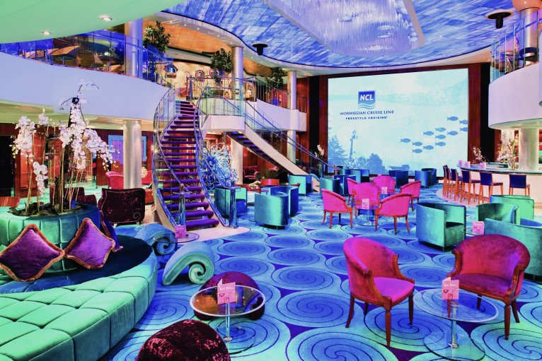 Spinnaker Lounge