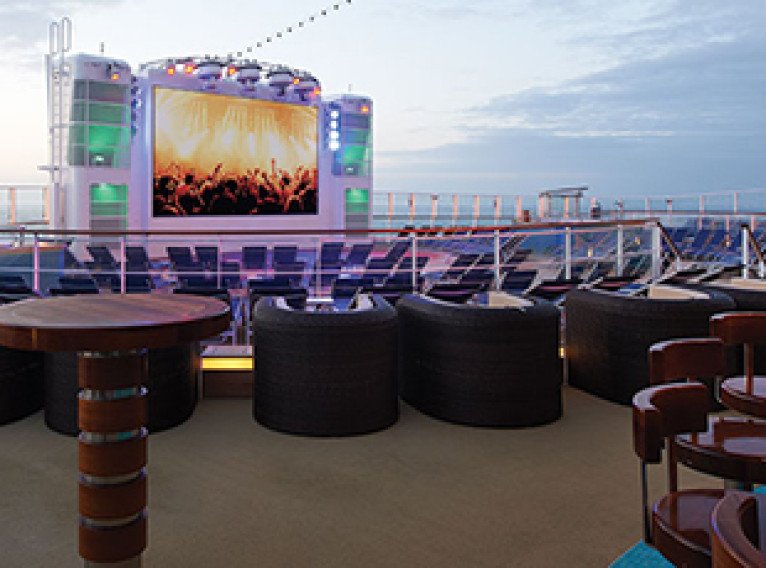 Bliss Ultra Lounge