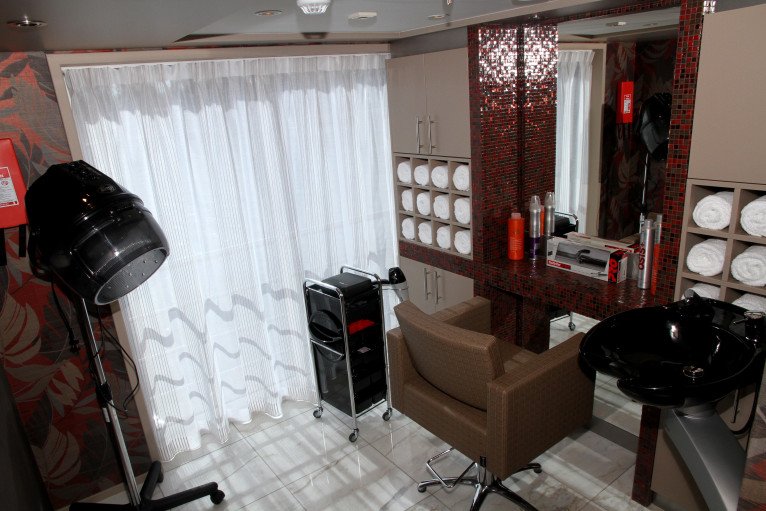 Beauty & Hair Salon