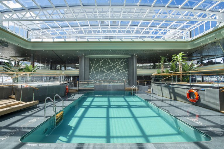 Tropical Pool