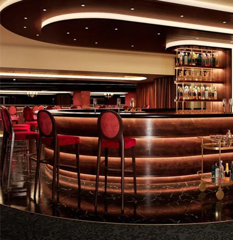 Top Sail Lounge