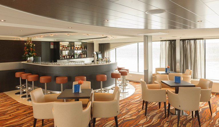 Sky Lounge