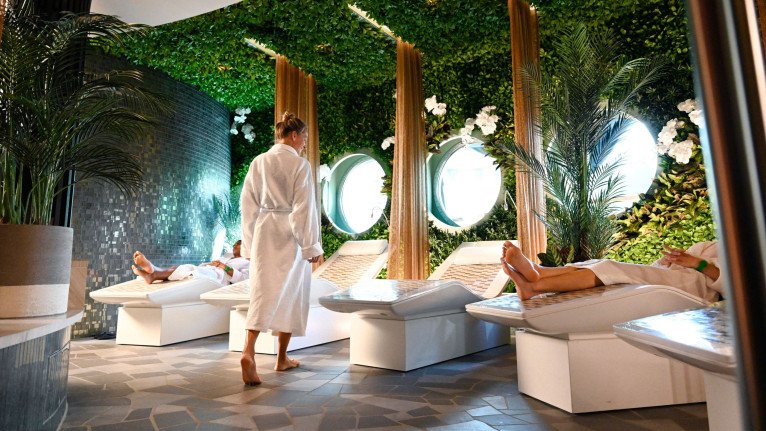 Spa, Salon & Fitness