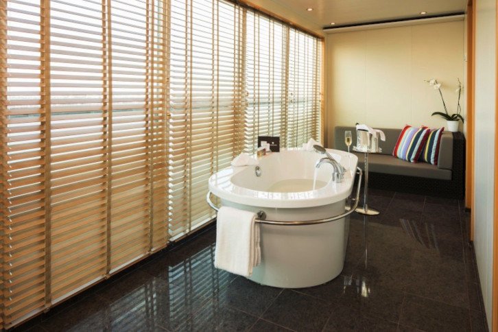Wintergarden Suite