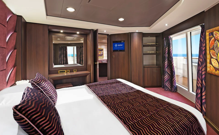 Junior Suite Aurea with Sealed Window