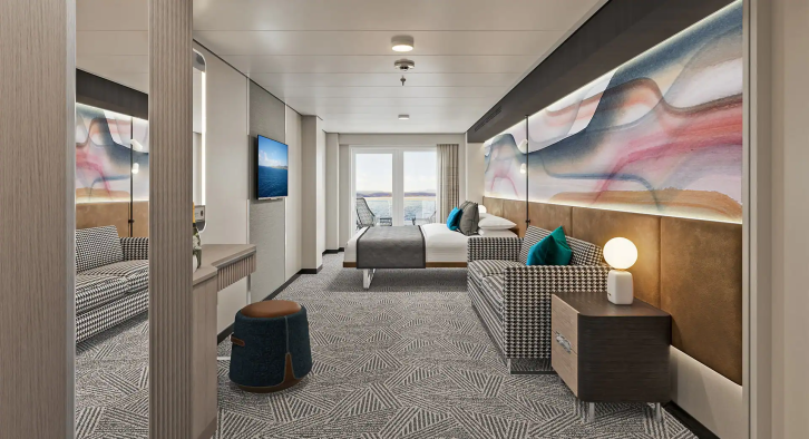 Club Balcony Suite