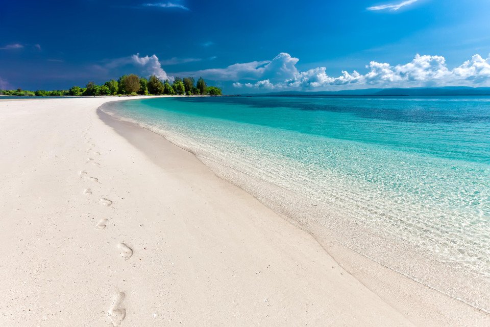 Ancient Kingdoms and Natural Treasures: Chile to Panama search image