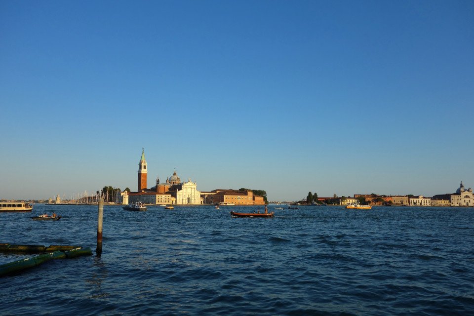 1 Image 1
