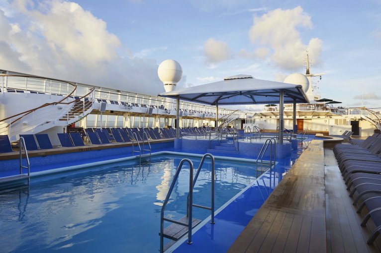 The Oasis Pool