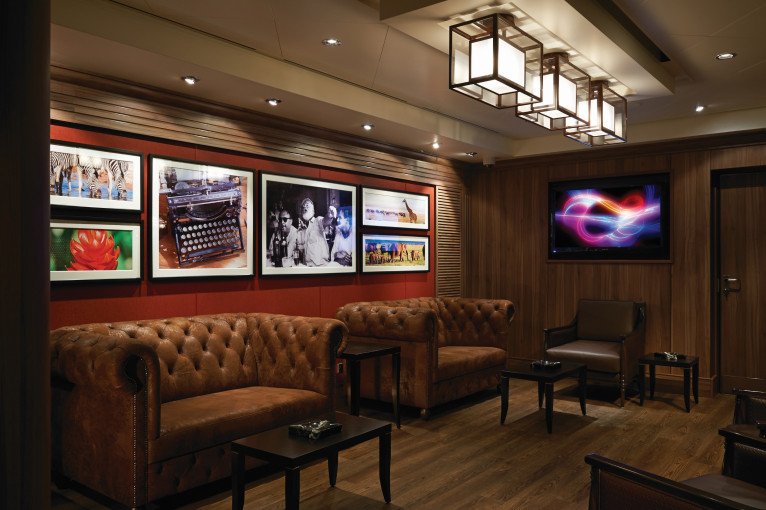 Atrium Bar