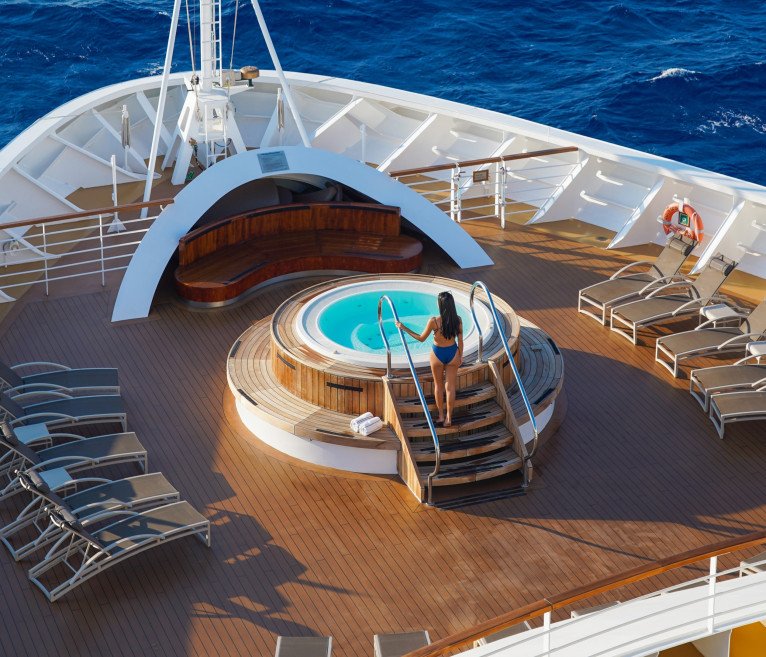 Bow Whirlpool