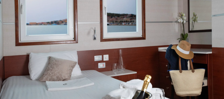 Panoramic Window Cabin