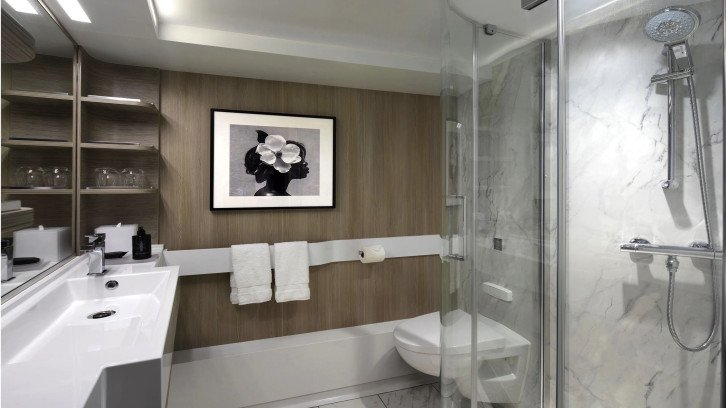 AquaClass Stateroom