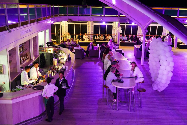 Theme Cruises
