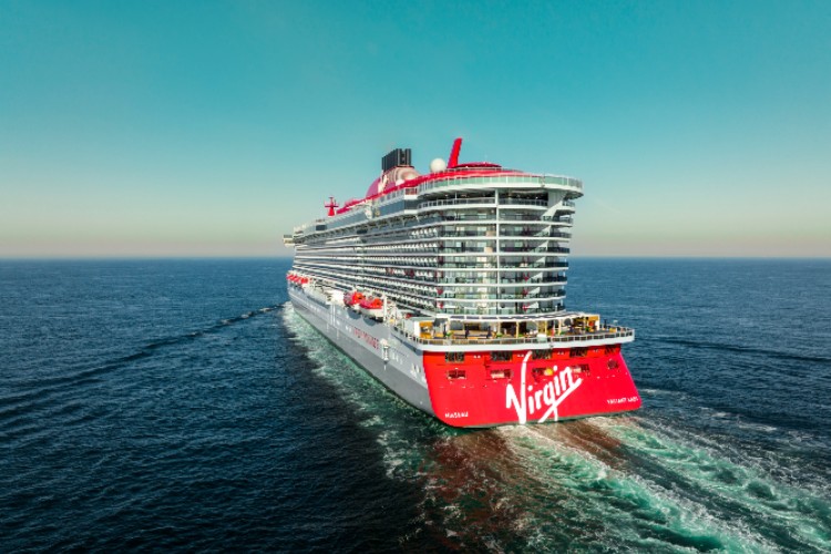 Exterior view of Valiant Lady