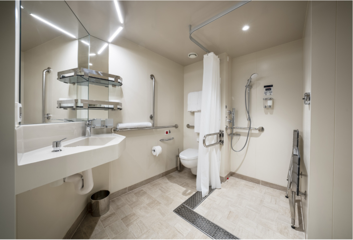 Yacht Club Grand Suite ADA