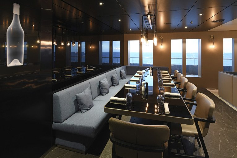 Azure Bar & Café