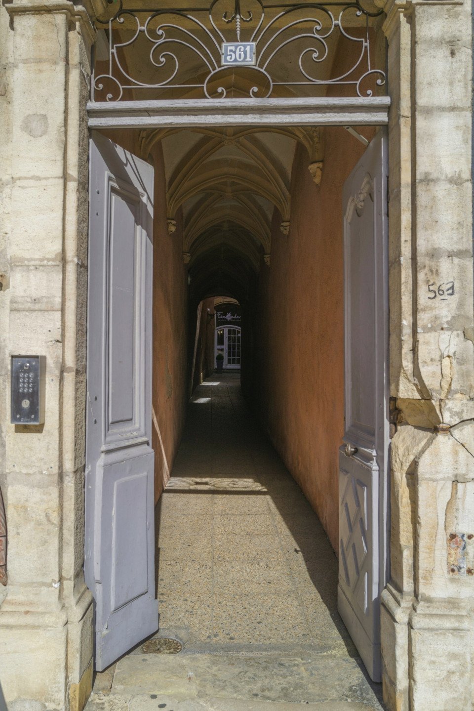 12 Image 12