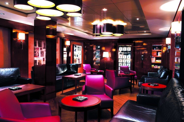 Cigar Lounge