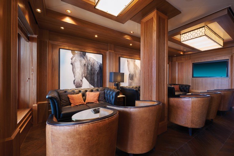 Humidor Cigar Lounge